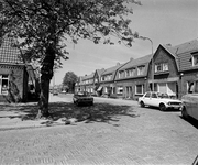 69891 Gezicht in het zuidelijk deel van de Schipbeekstraat te Utrecht met de oostelijke straatwand en de huizen nrs. ...
